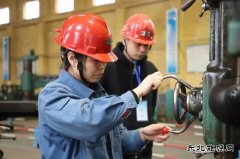 河南完美体育义煤公司千秋煤矿：“百岗技能大练兵”职工技能竞赛开赛