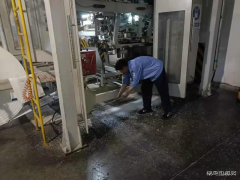 蒲白煤化运营公司 高温“烤验”那些坚守的身影