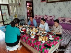 阿勒泰执法支队青河执法大队:古尔邦节走亲戚 民族团结融真情