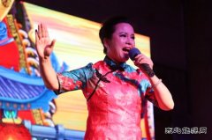 河南完美体育义煤公司千秋煤矿：消夏晚会乐趣多