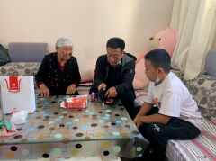 阿勒泰执法支队富蕴执法大队： 圆梦“微心愿”有事“我帮你”