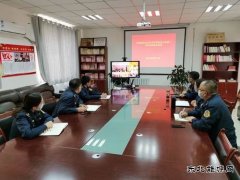 阿勒泰执法支队布尔津执法大队组织干部职工  观看案件庭审视频活