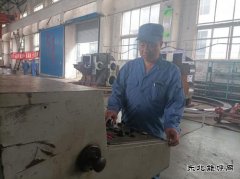 传承匠心，发扬工匠精神——记抚矿集团机械制造厂车工侯凤刚