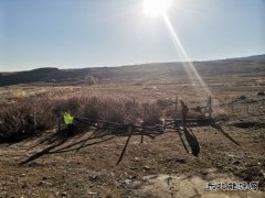 哈巴河执法大队：齐心拆除穿越涵洞管道 协力保障公路安全