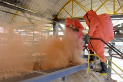 航锦科技开展液氯钢瓶泄漏事故应急救援演练