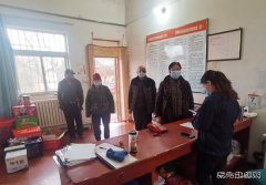 蒲白马南社区：助老认证、防疫宣传两不误