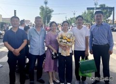 蒲白矿业技校联合工会：鲜花送考生 关怀暖人心