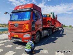 北屯执法大队做好大件运输核查、保障公路安全畅通