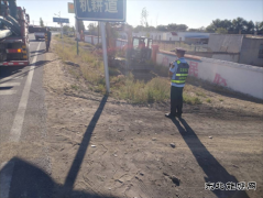 富蕴执法大队：及时制止公路用地涉路施工违法行为