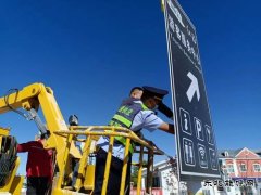 富蕴执法大队：开展公路沿线非公路标志标牌专项清理整治工作