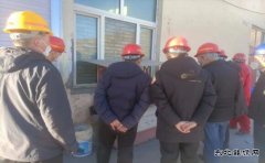 榆树泉煤矿：为消防器材“大体检”