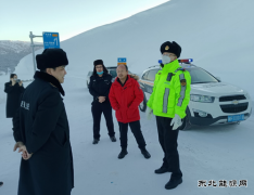 布尔津执法大队开展旅游景区道路雪崩灾害联合检查工作