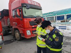 北屯执法大队联合交警部门开展“白加黑”模式公路流动治超执法工