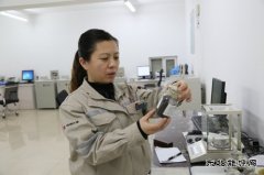 汝丽红：甘为人梯的好“师傅”