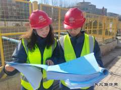 地铁一线的“铿锵玫瑰”