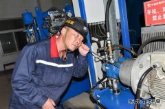 中煤新集板集煤矿：创新育人模式 锻造工匠人才