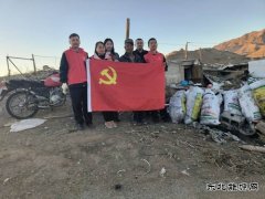 富蕴执法大队：捐助“暖心煤”，圆梦“微心愿”