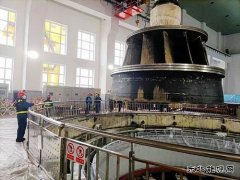黑龙江水电总厂：重达144吨水轮机组转轮平安“回家”