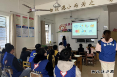 江西大余：垃圾分类 绿色“童”行