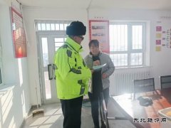 富蕴执法大队：开展路域环境整治宣传 营造爱路护路净路浓厚氛围