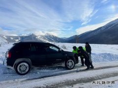 哈巴河执法大队：做好救援服务，守护群众平安出行