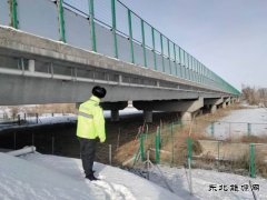 富蕴执法大队：加强安全隐患排查 确保公路安全畅通