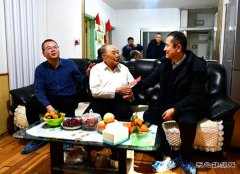 黑龙江水电总厂：节前走访慰问离退休老党员活动