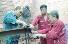 创新制作“立交桥”解运输难题