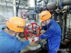 佳热电厂：“暖流”到家 提前10天开栓供热