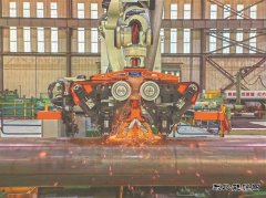 渤海装备江苏钢管公司：机器人上岗 精品钢管下线