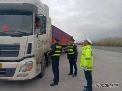 布尔津执法大队：联合地方多部门开展超限超载违法行为