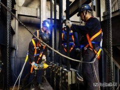 中煤新集公司利辛矿业顺利完成主井提升钢丝绳窜绳工作