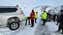 阿勒泰执法支队布尔津执法大队暖心服务 救助车辆