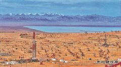 青海油田：井网织经纬 沙海涌“新泉”