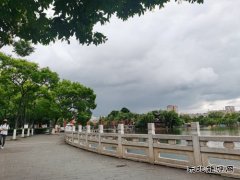 熟悉的城市没有熟悉的人