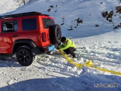 北屯执法大队雪中紧急救援 彰显实战应急演练成效